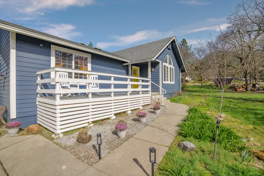 342 Appaloosa Lane, Grants Pass, OR 97526 - #3