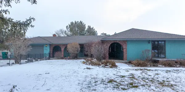 521 Old Midland Road, Midland, OR 97634