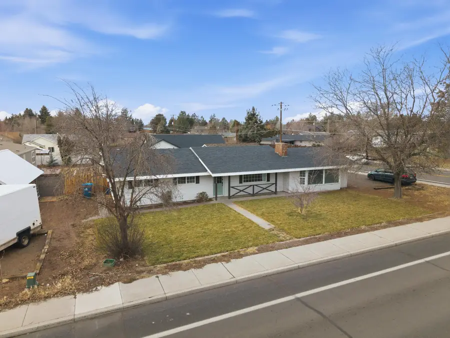 1915 SW 23rd Street, Redmond, OR 97756 - #2