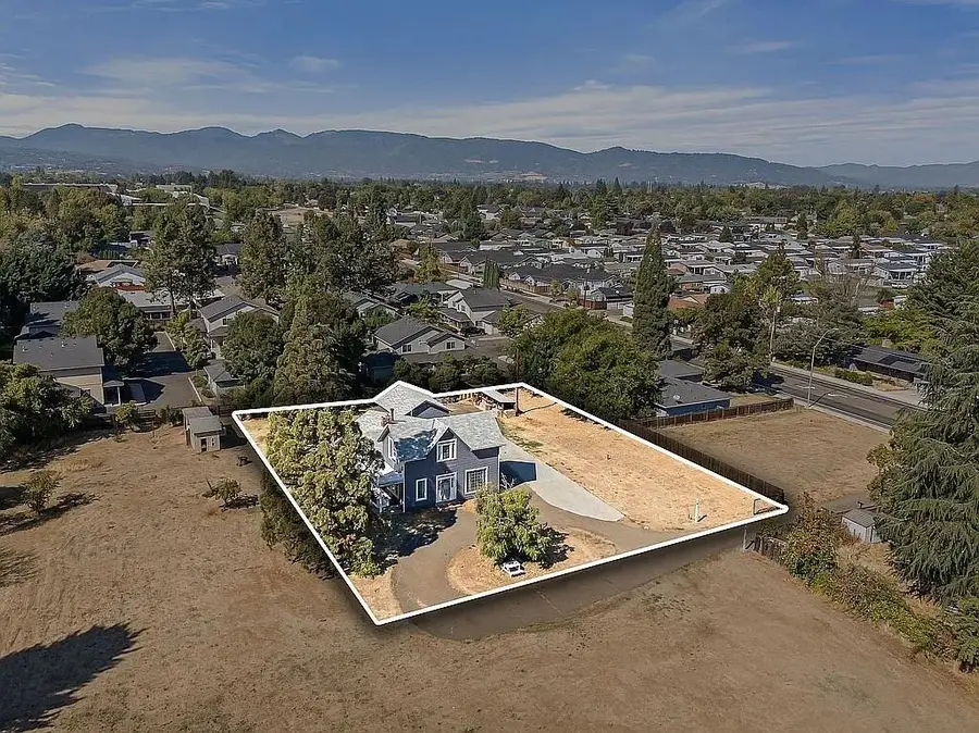 1007 Garfield Street, Medford, OR 97501 - #3