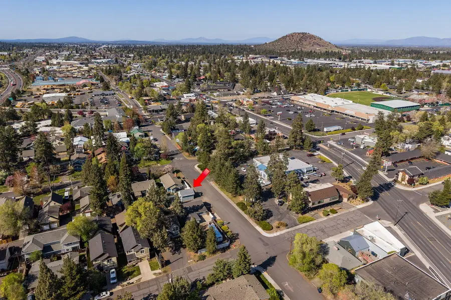 195 SE Roosevelt Avenue, Bend, OR 97702 - #2
