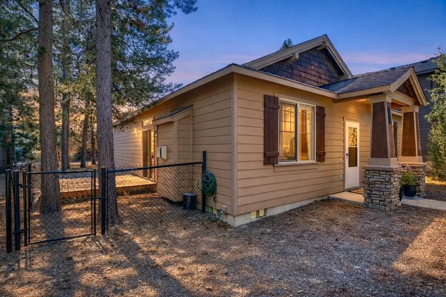 51861 Hollinshead Place, La Pine, OR 97739 - #2