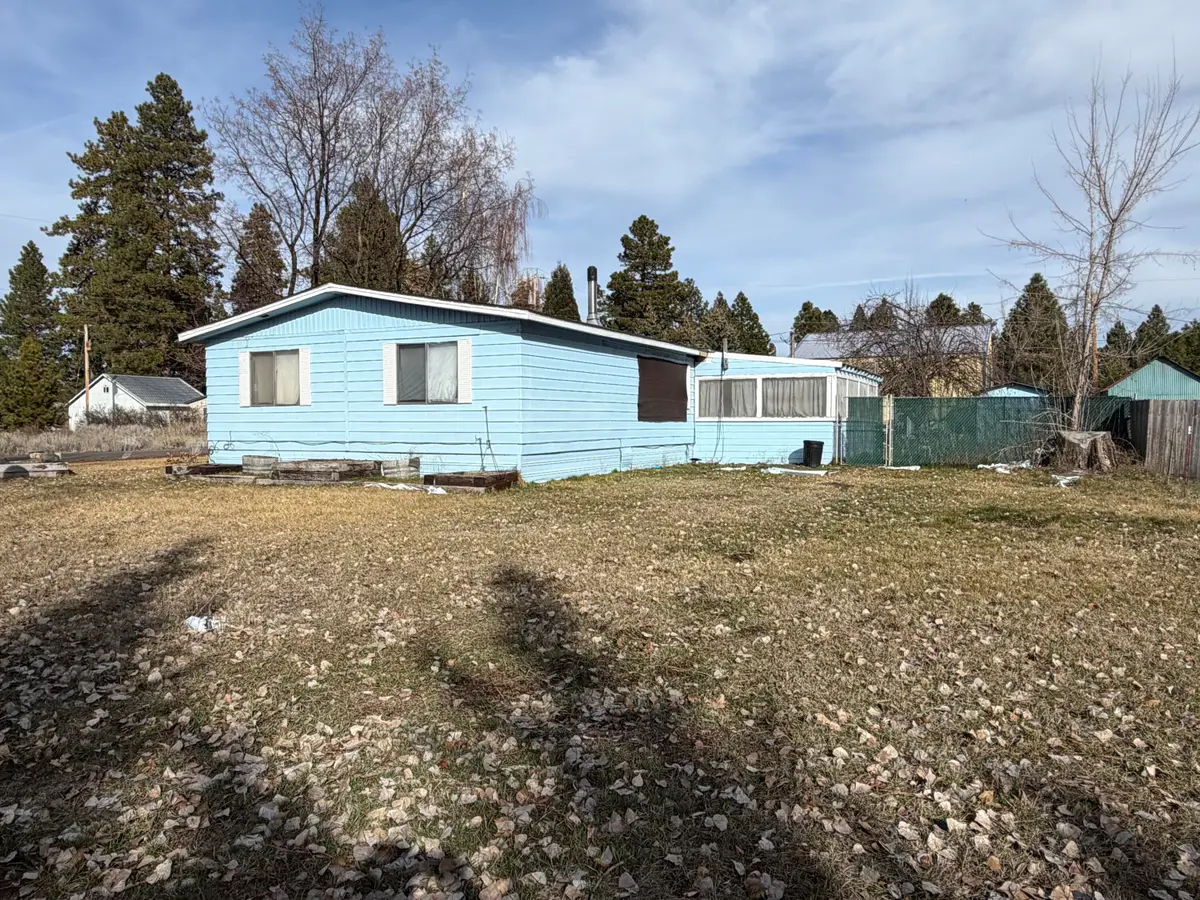 3592 E Lake Avenue, Chiloquin, OR 97624 - #1