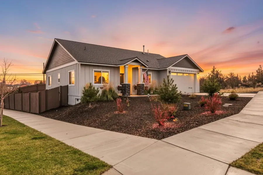 591 SW Cassidy Avenue, Madras, OR 97741 - #2