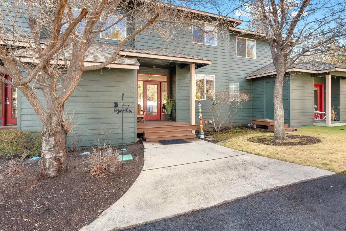 1045 Golden Pheasant Drive, Redmond, OR 97756 - #1