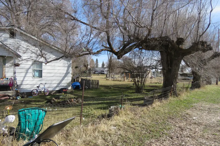 1747 Hope Street, Klamath Falls, OR 97603 - #2