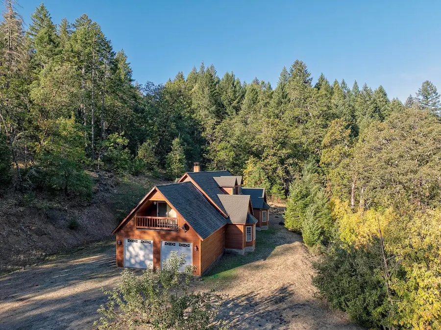 1193 Greenview Road, Cave Junction, OR 97523 - #2