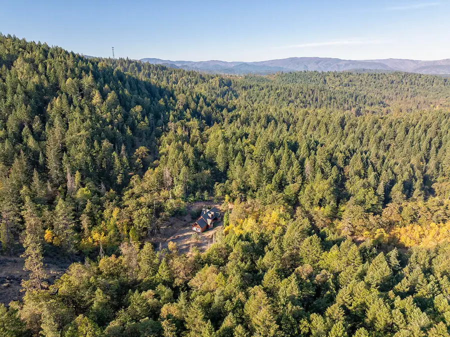 1193 Greenview Road, Cave Junction, OR 97523 - #3