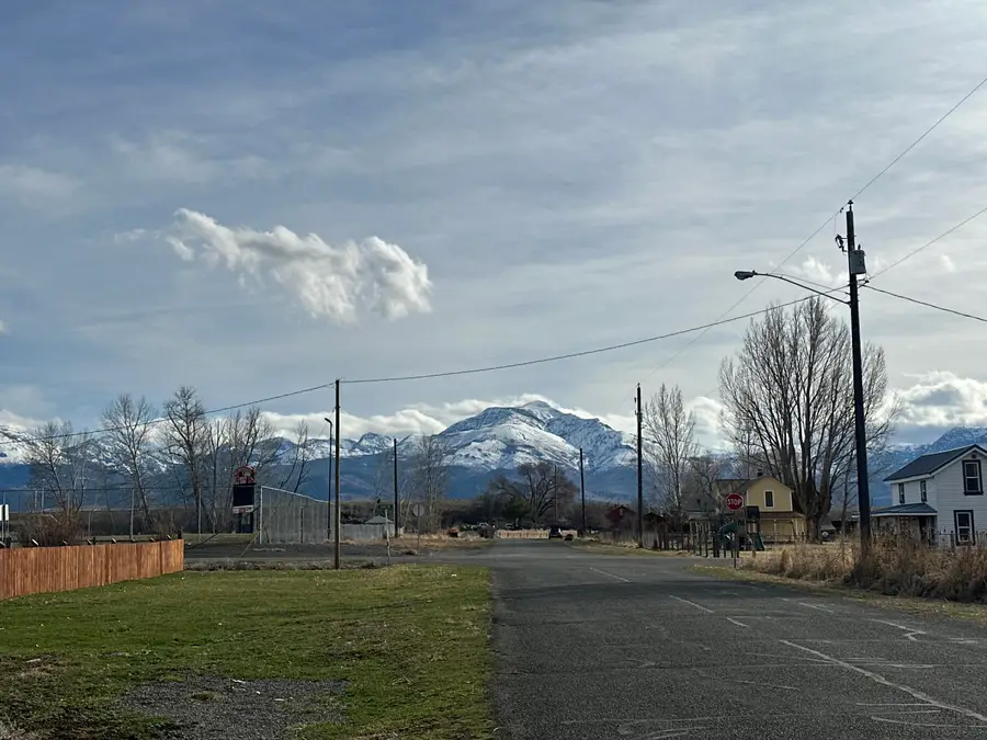 S Hall Street, Prairie City, OR 97869 - #3