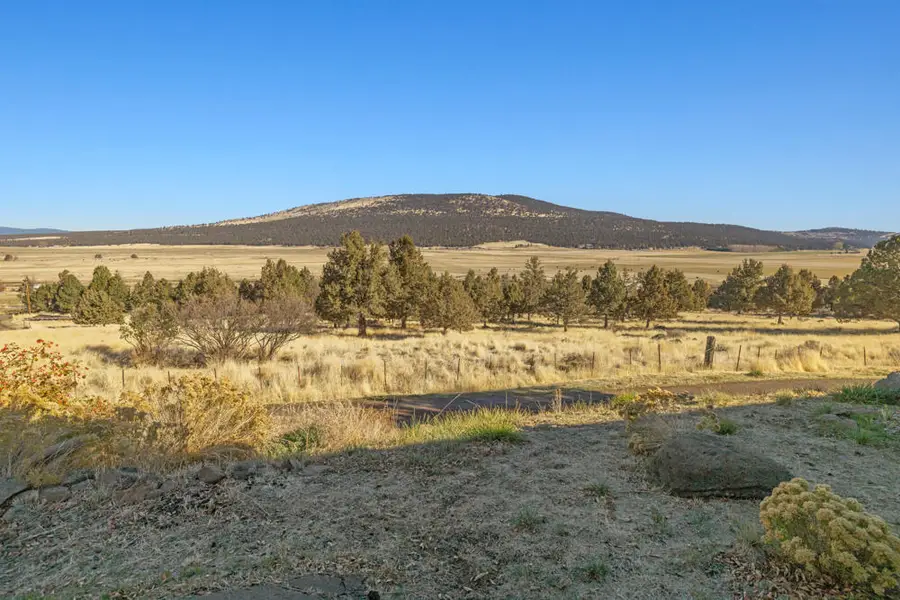 17550 S Poe Valley Road, Klamath Falls, OR 97603 - #3