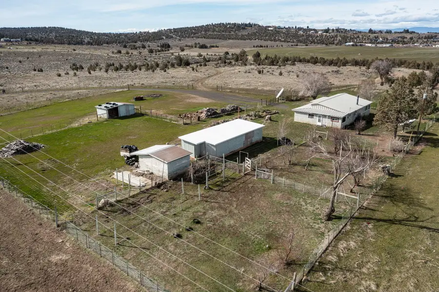 2748 NE Loucks Road, Madras, OR 97741 - #2