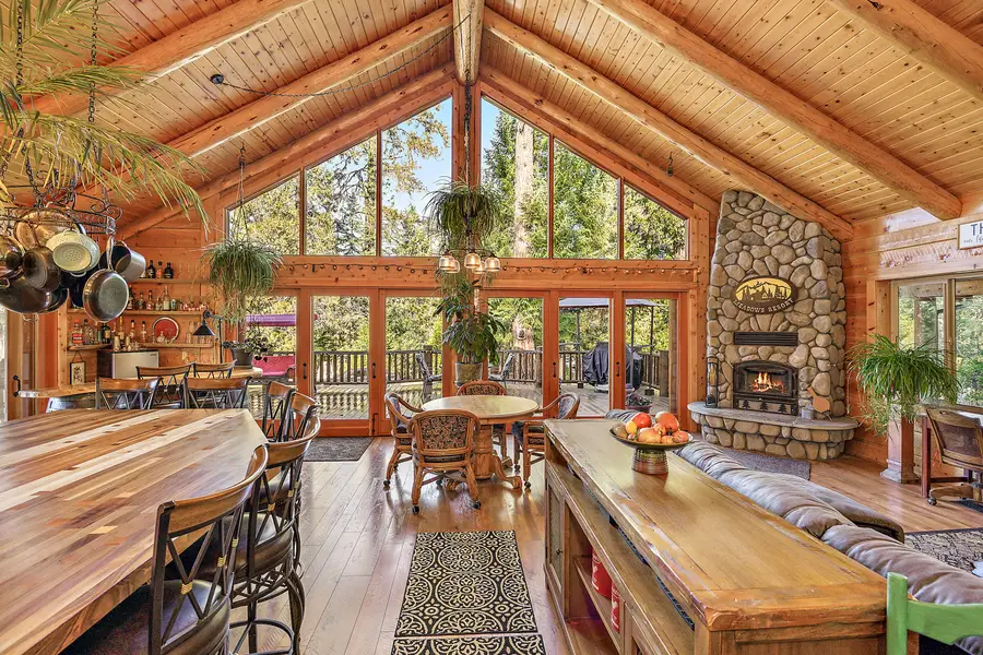 16547 Meadows Road, White City, OR 97503 - #3