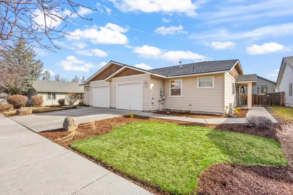 460 NW 21st Street, Redmond, OR 97756