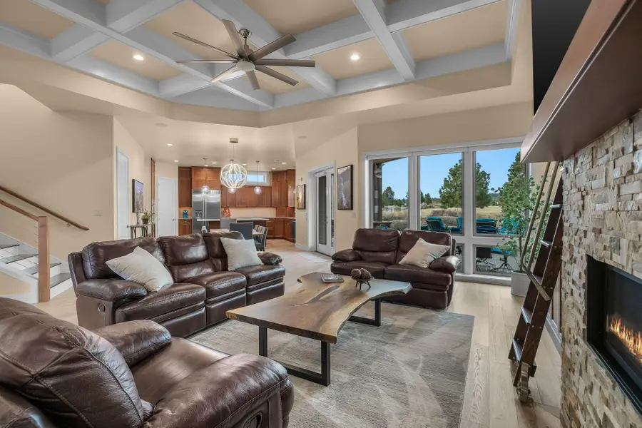 61649 Hosmer Lake Drive, Bend, OR 97702 - #3