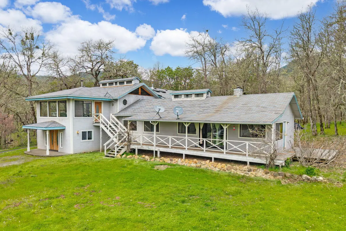 13645 E Evans Creek Road, Rogue River, OR 97537 - #1