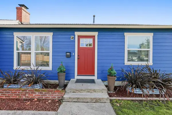 325 W Barnett Road, Medford, OR 97501