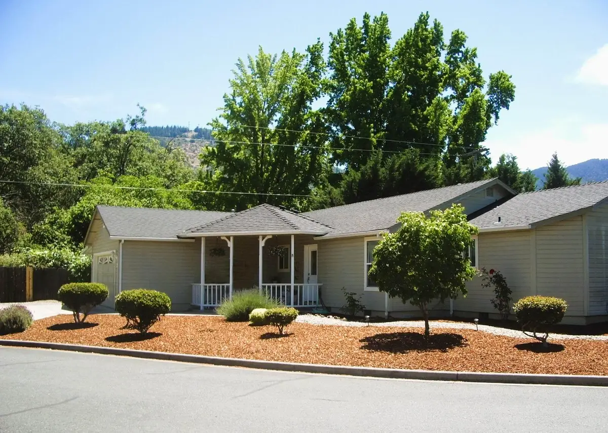 1721 SE Brookhurst Way, Grants Pass, OR 97527 - #1