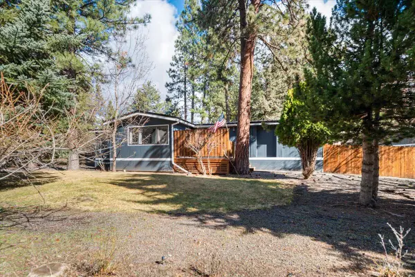 60952 Mcmullin Drive, Bend, OR 97702