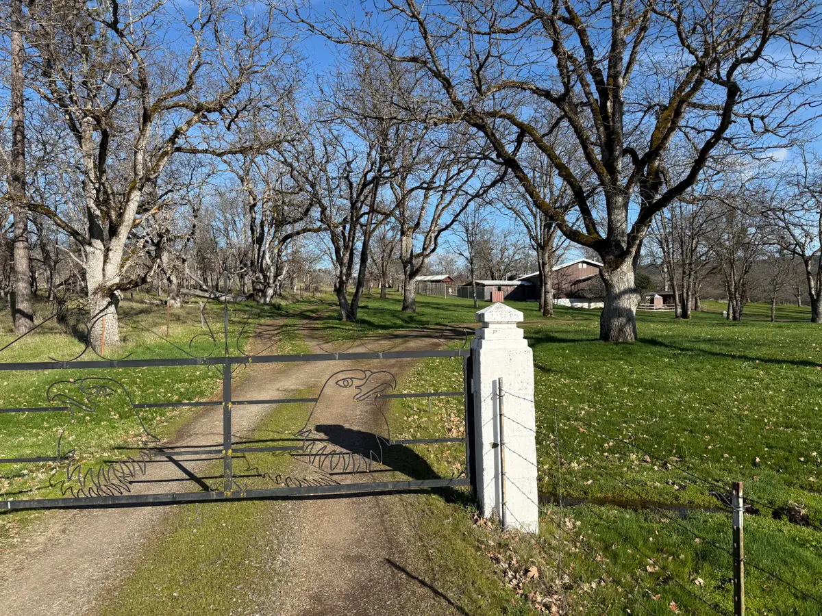 12322 Duggan Road, Central Point, OR 97502 - #1