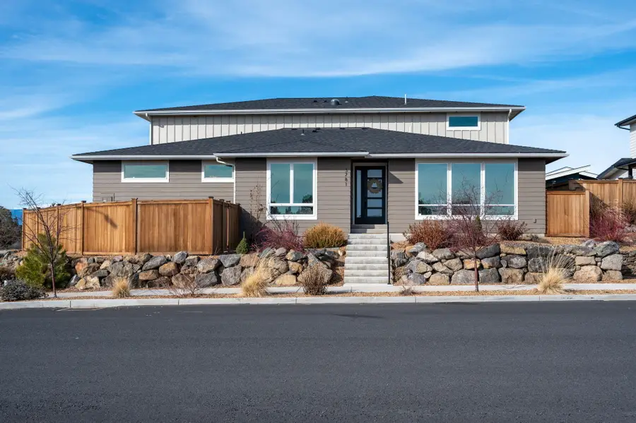 3781 SW 43rd Street, Redmond, OR 97756 - #2