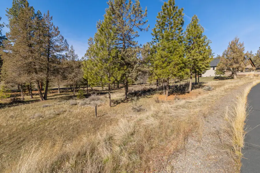 1132 Paper Birch Way, Klamath Falls, OR 97601 - #3