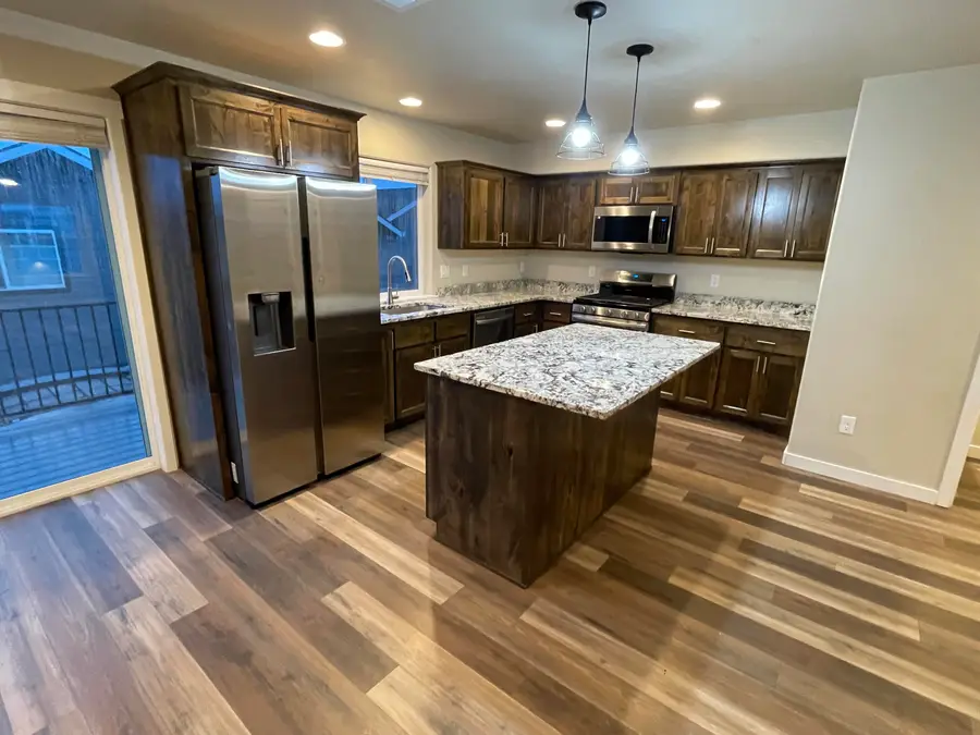 7857 28th Street, White City, OR 97503 - #2