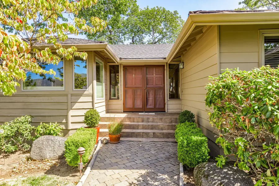 290 Skycrest Drive, Ashland, OR 97520 - #3