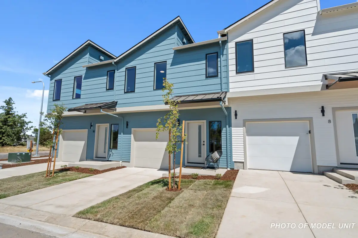 2028 Sunset Drive #8, Medford, OR 97501 - #1