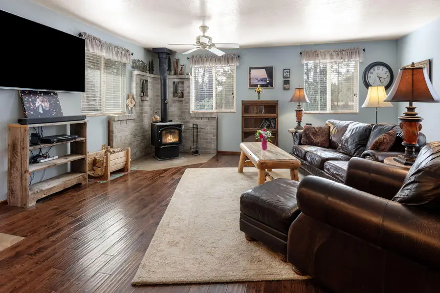 19373 Indian Summer Road, Bend, OR 97702 - #2