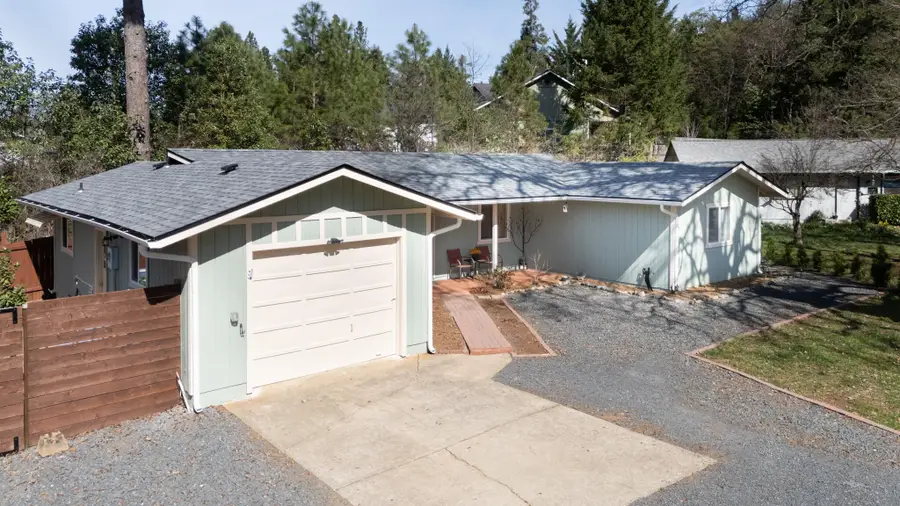 243 Shadowbrook Drive, Cave Junction, OR 97523 - #2