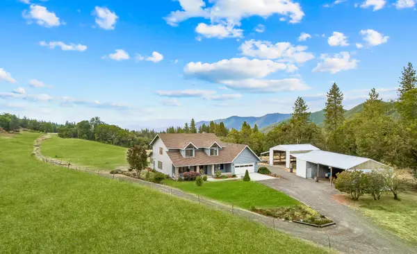 12838 Ramsey Road, Gold Hill, OR 97525