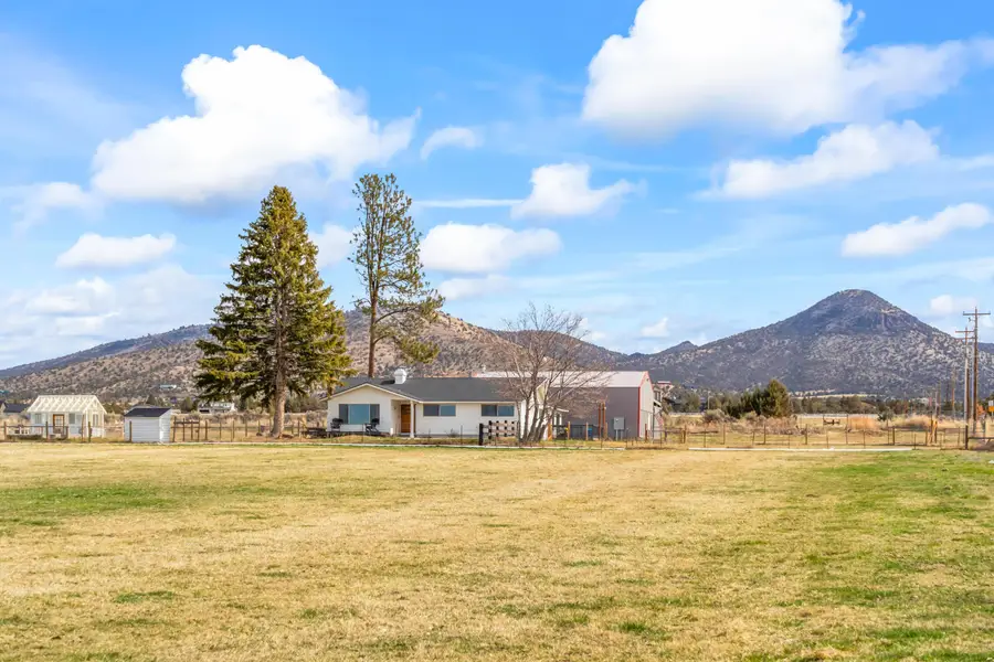 17435 SW Hahlen Avenue, Powell Butte, OR 97753 - #2