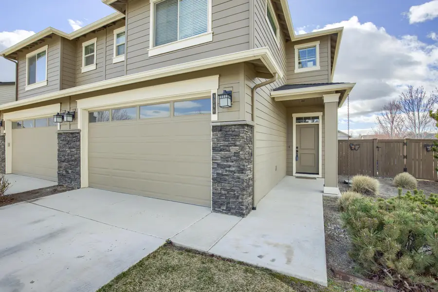 3096 SW Black Butte Lane, Redmond, OR 97756 - #3