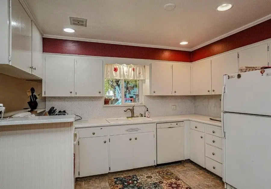 1201 Leland Street, Medford, OR 97501 - #2