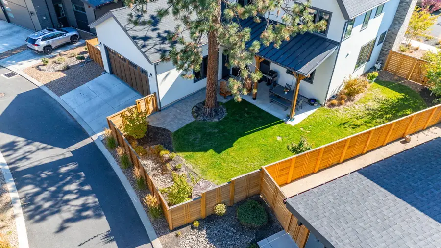 3068 NW Blodgett Way, Bend, OR 97703 - #3