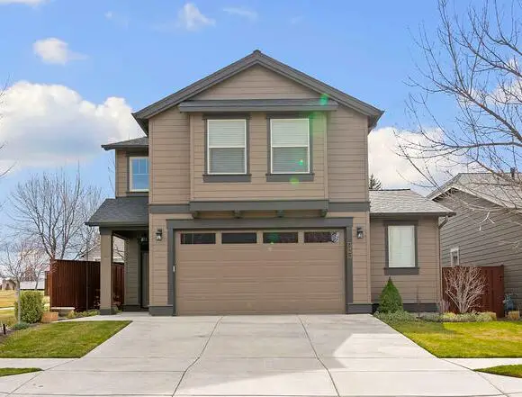 1062 NE Steins Pillar Drive, Prineville, OR 97754 - #1