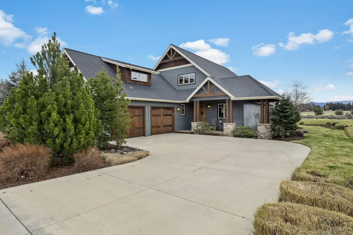 481 W Hope Avenue, Sisters, OR 97759 - #1