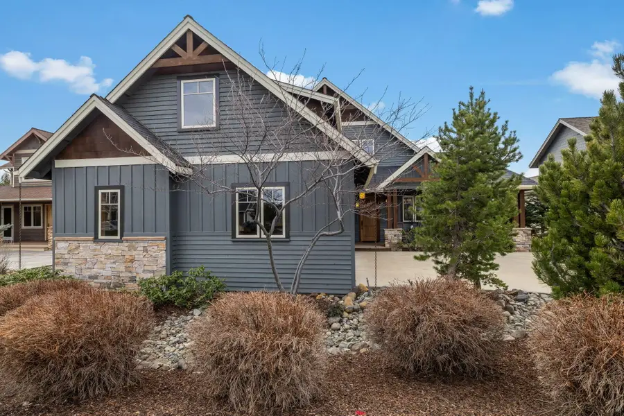 481 W Hope Avenue, Sisters, OR 97759 - #2