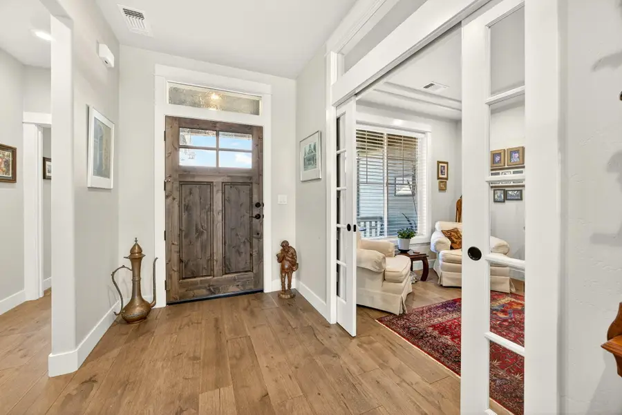 4084 Crystal Springs Drive, Medford, OR 97504 - #2