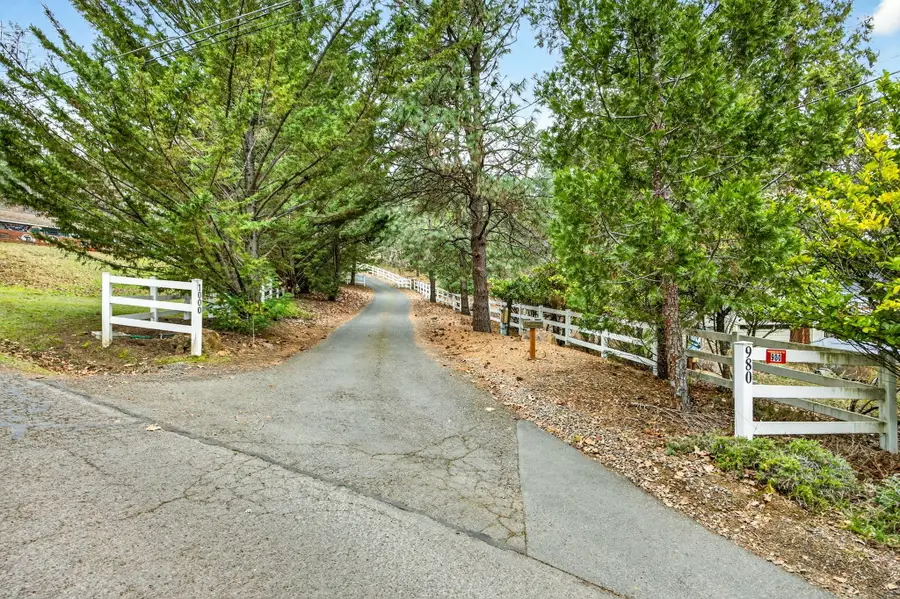 1000 Hill Street, Jacksonville, OR 97530 - #2