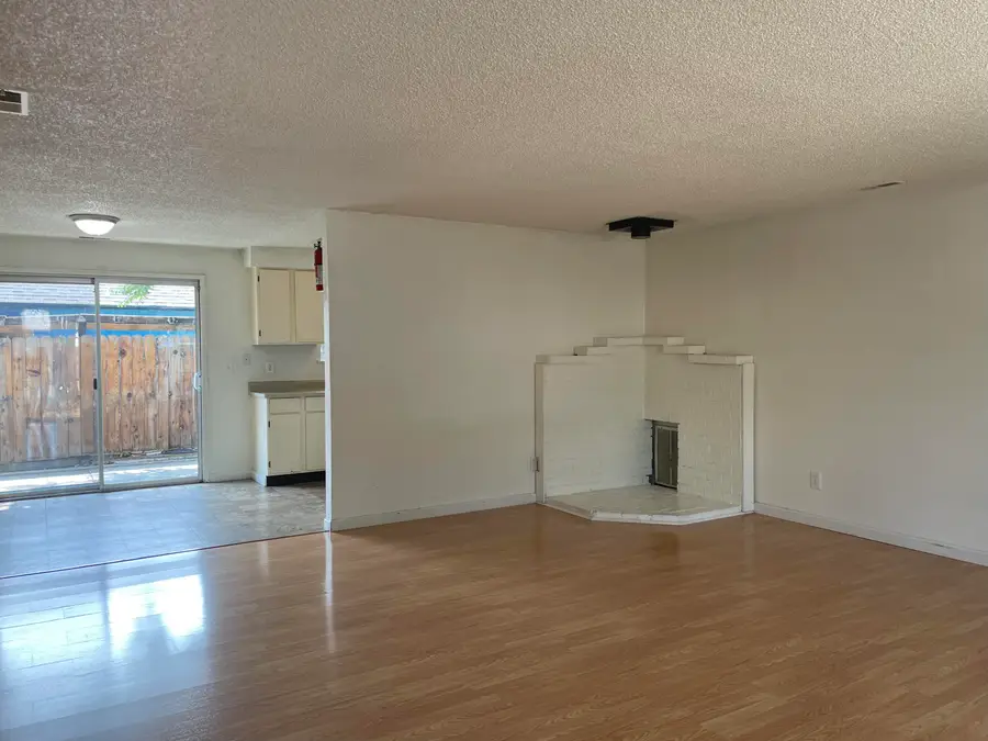 735 Kenyon Street, Medford, OR 97501 - #2