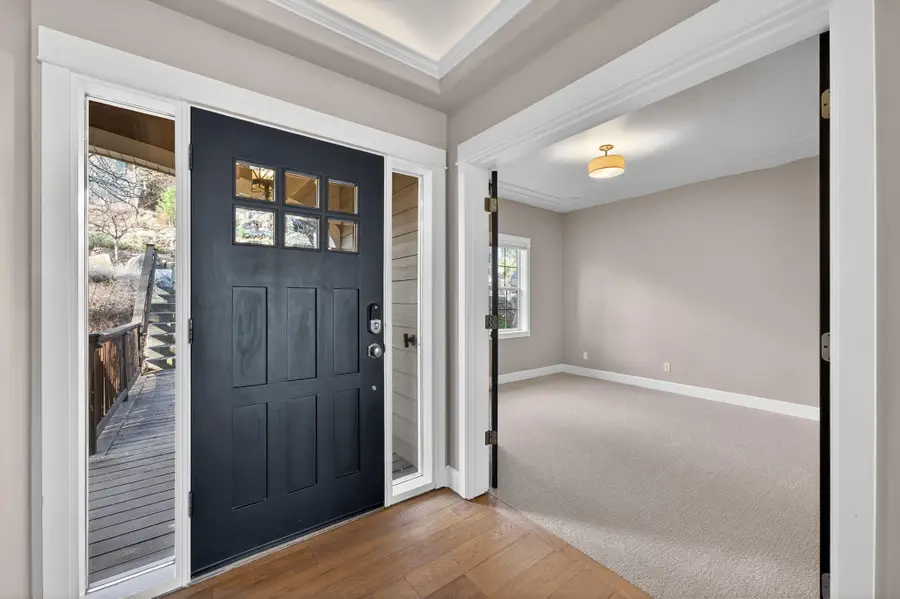 3122 NW Colonial Drive, Bend, OR 97703 - #3