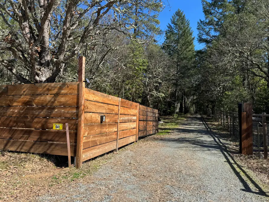 541 Board Shanty Road, Grants Pass, OR 97527 - #2