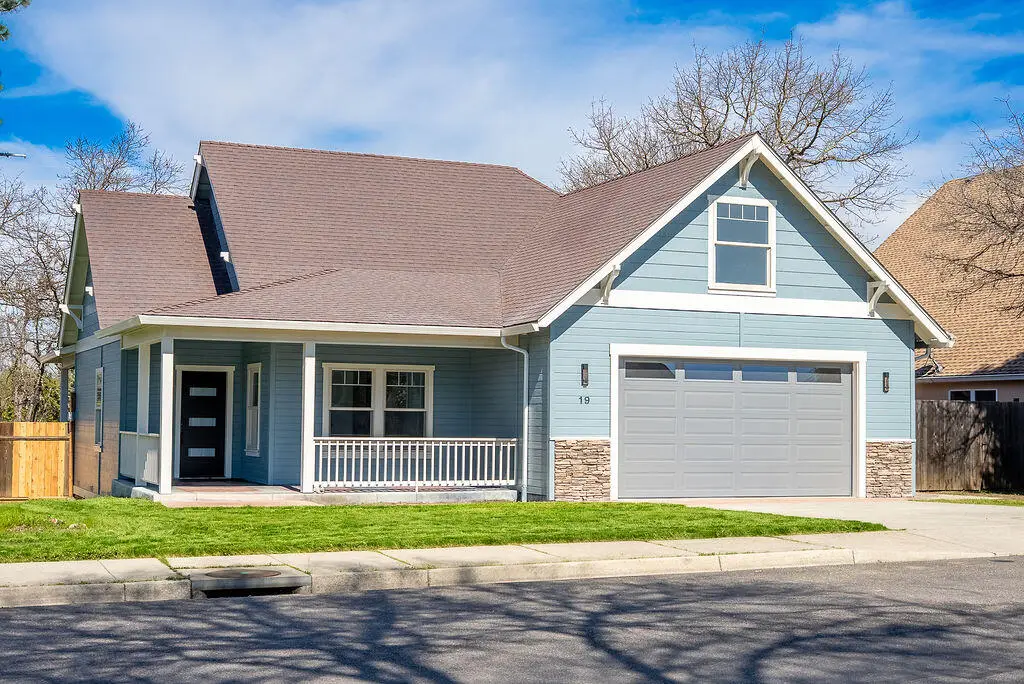 19 Pine Court, Eagle Point, OR 97524 - #1