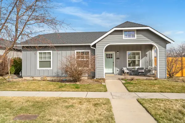 20688 White Dove Lane, Bend, OR 97702