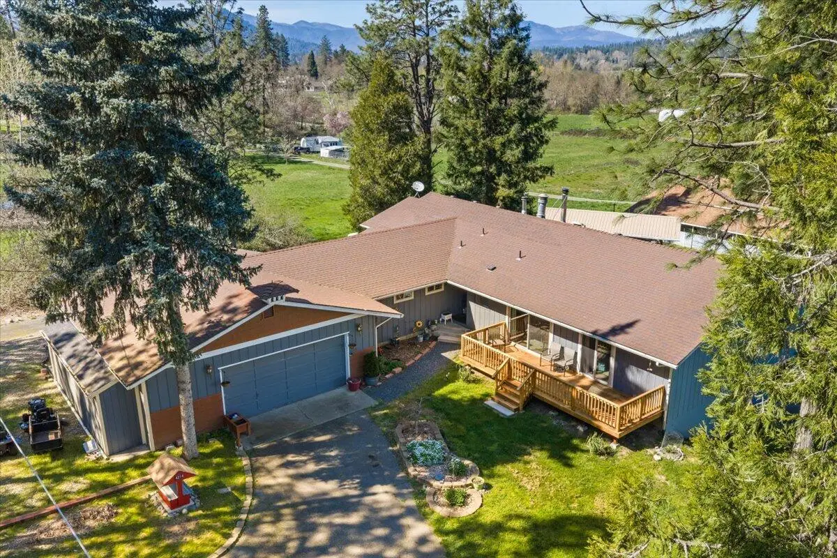 4214 Midway Avenue, Grants Pass, OR 97527 - #1