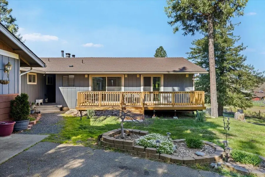 4214 Midway Avenue, Grants Pass, OR 97527 - #3