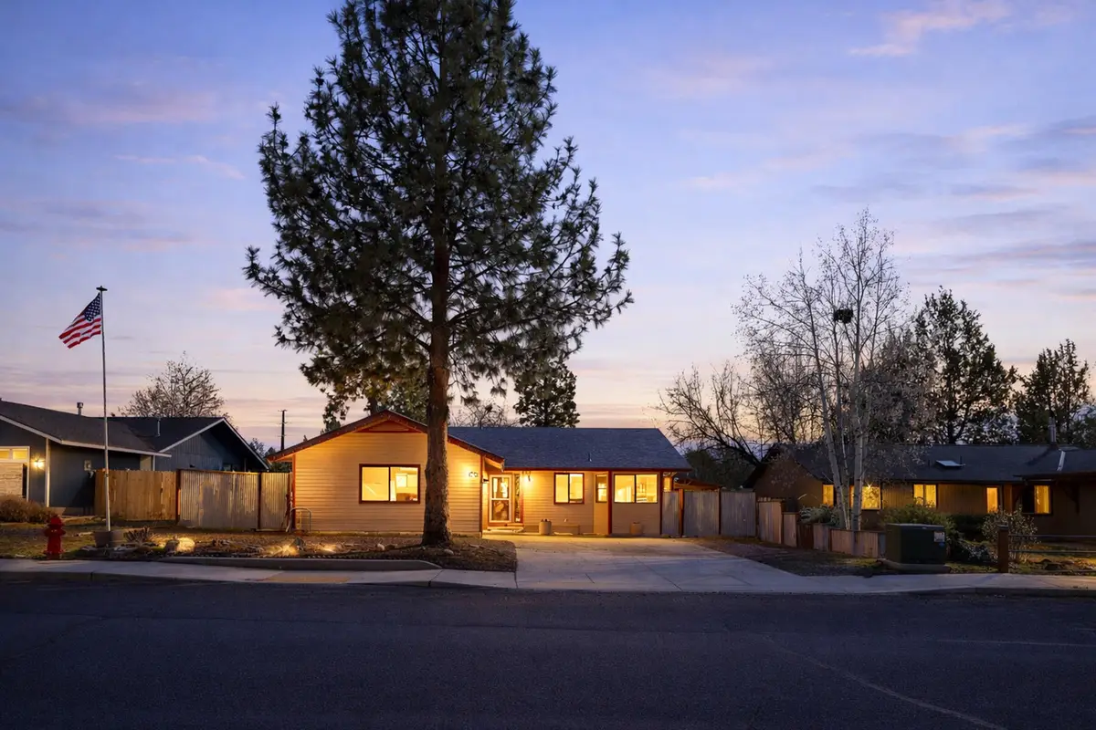 1449 SE Lostine Circle, Bend, OR 97702 - #1