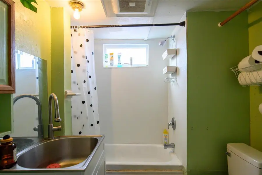 23 NW Depot Road #5, Madras, OR 97741 - #2