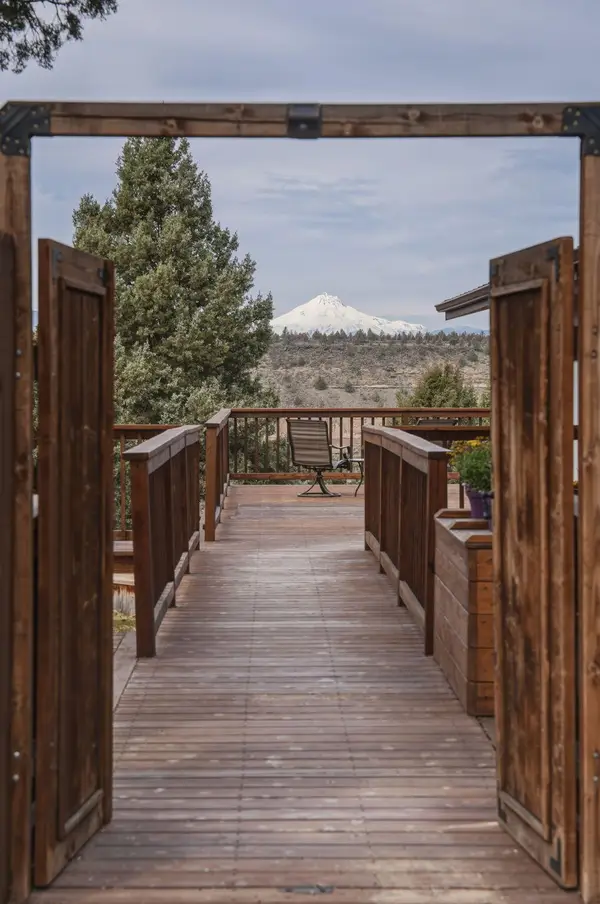 9427 SW Shad Road, Terrebonne, OR 97760